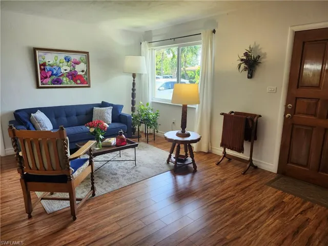 8750 Sw 42 St, Miami, Florida 33165