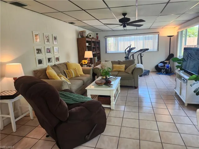 8750 Sw 42 St, Miami, Florida 33165