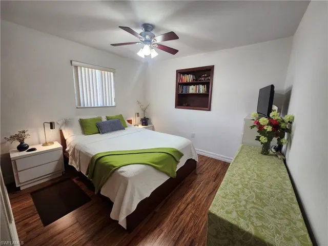 2nd Bedroom with large closet.