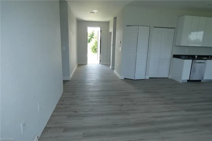 2802 30th St Sw, Lehigh Acres, Florida 33976