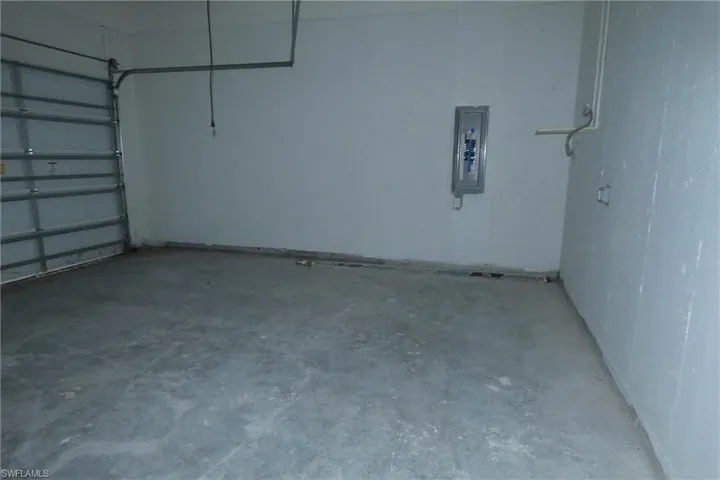 2802 30th St Sw, Lehigh Acres, Florida 33976