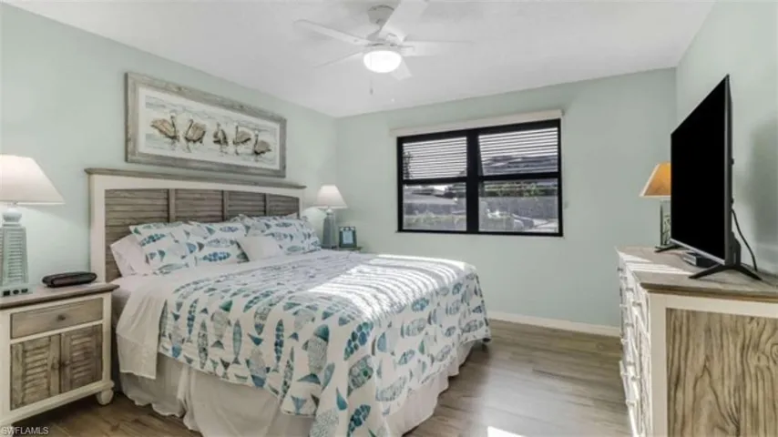 543 Seaview Ct J1, Marco Island, Florida 34145