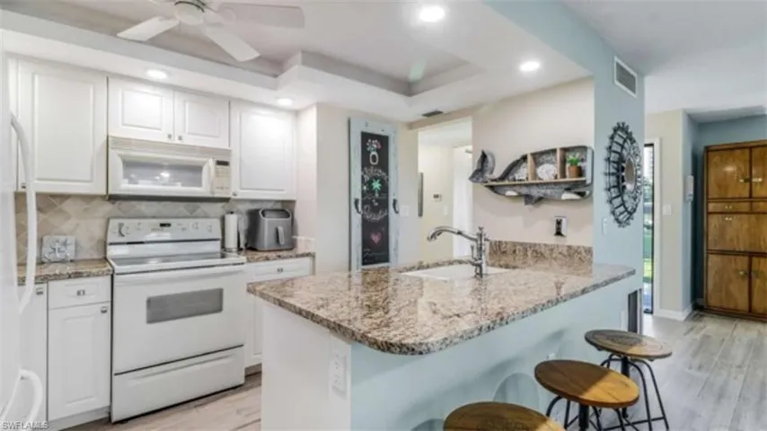543 Seaview Ct J1, Marco Island, Florida 34145