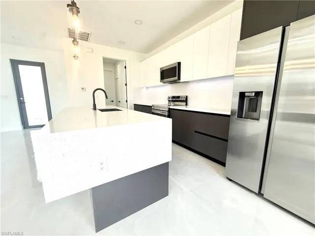 1222 Earnest St E, Lehigh Acres, Florida 33974