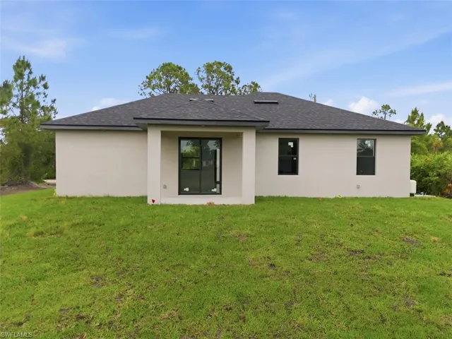 1222 Earnest St E, Lehigh Acres, Florida 33974