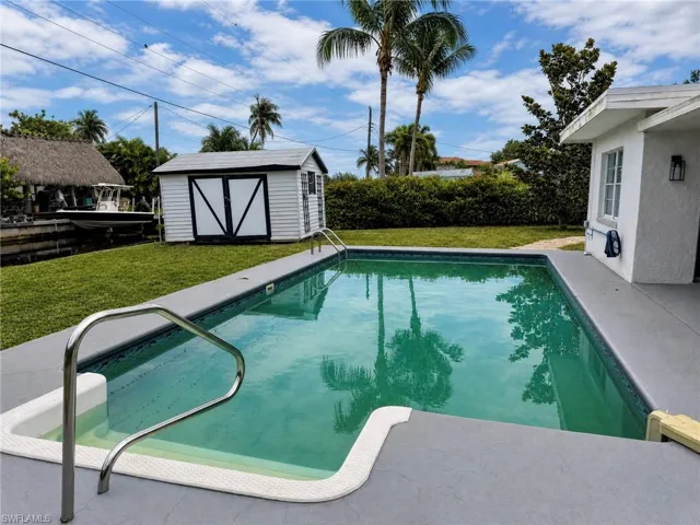 1019 Wyomi Dr, Fort Myers, Florida 33919