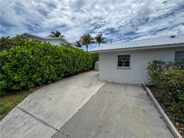 1019 Wyomi Dr, Fort Myers, Florida 33919