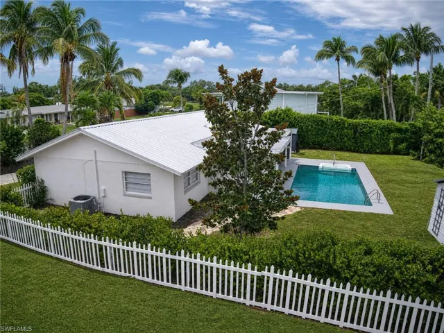 1019 Wyomi Dr, Fort Myers, Florida 33919