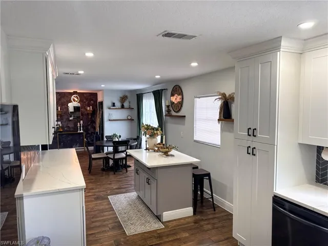 1019 Wyomi Dr, Fort Myers, Florida 33919