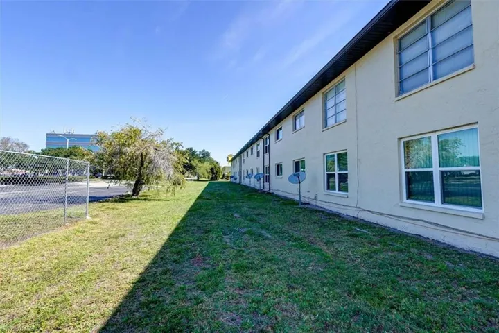 2526 SE 16th  PL, Cape Coral, FL 33904