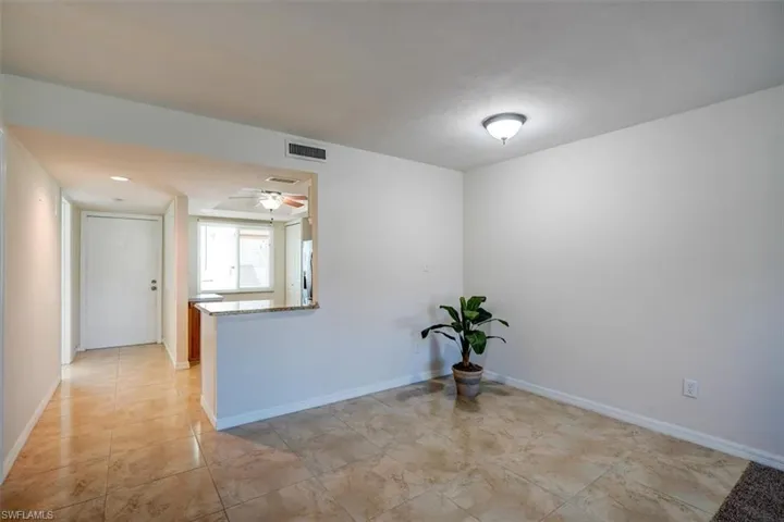 2526 SE 16th  PL, Cape Coral, FL 33904