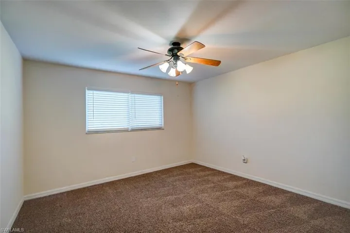 2526 SE 16th  PL, Cape Coral, FL 33904