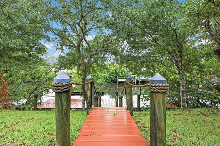 Composite dock with lift