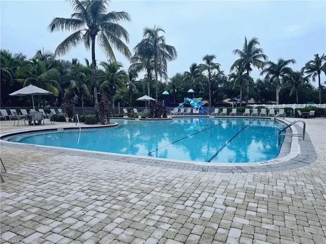 Large community pool/spa area