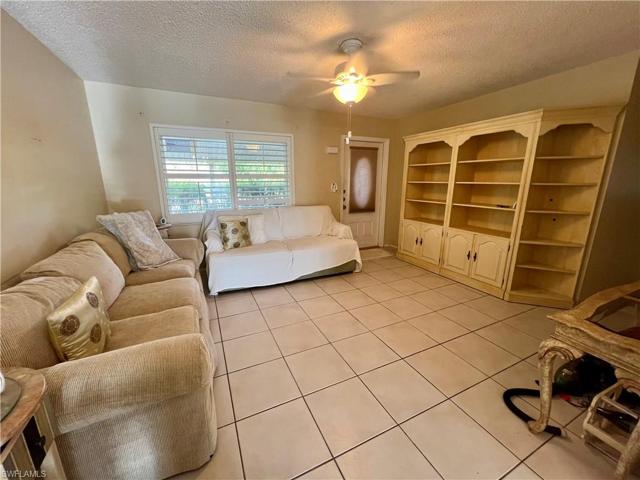 215 Purdue ST, LEHIGH ACRES FL 33936