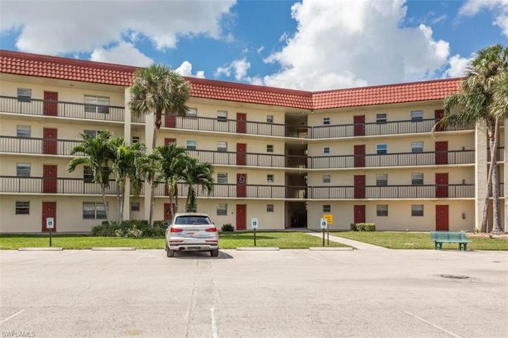 second floor corner unit next to elevator