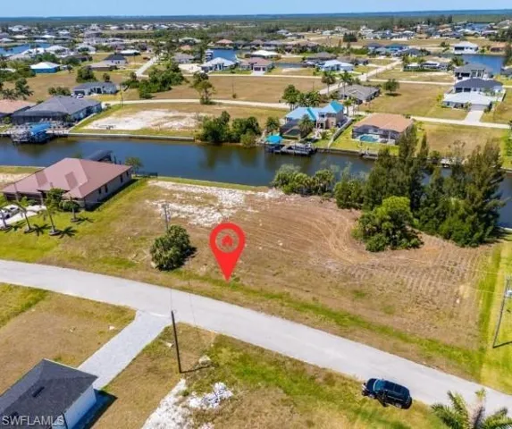 2306 Nw 37th Pl, Cape Coral, Florida 33993