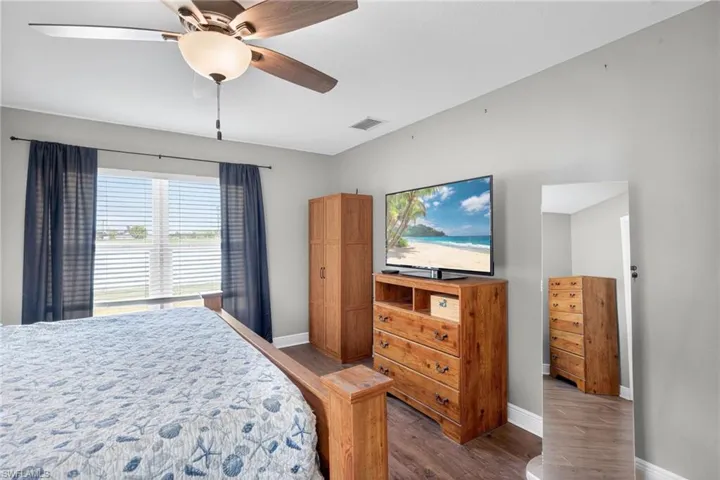 1417 Nw 16th Pl, Cape Coral, Florida 33993