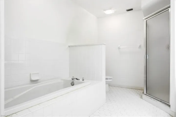 Shower & tub