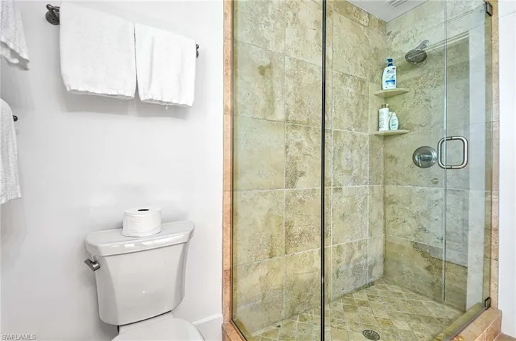 326  Burning Tree  DR, Naples, FL 34105