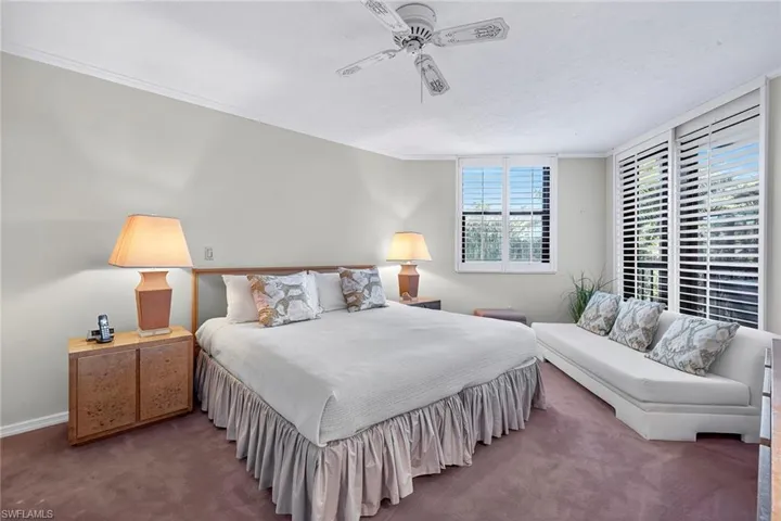 6075 Pelican Bay Blvd 204, Naples, Florida 34108