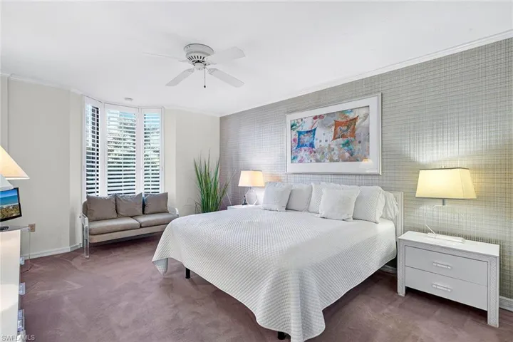 6075 Pelican Bay Blvd 204, Naples, Florida 34108