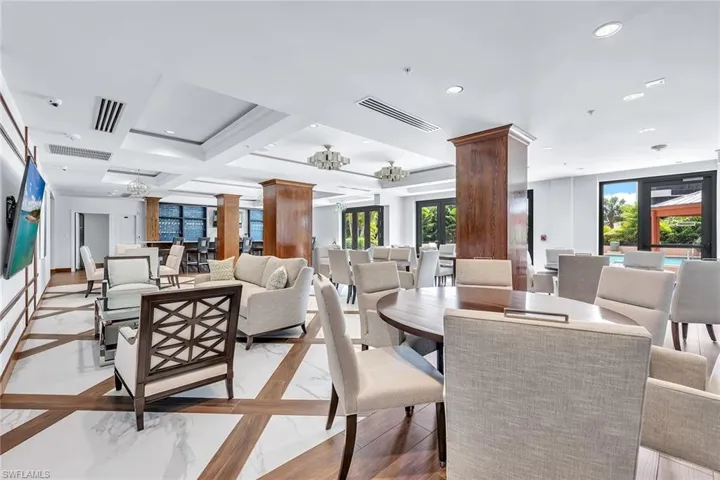 6075 Pelican Bay Blvd 204, Naples, Florida 34108