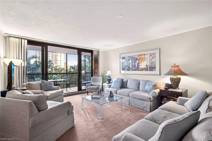 6075 Pelican Bay Blvd 204, Naples, Florida 34108