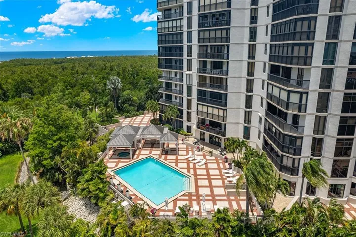 6075 Pelican Bay Blvd 204, Naples, Florida 34108