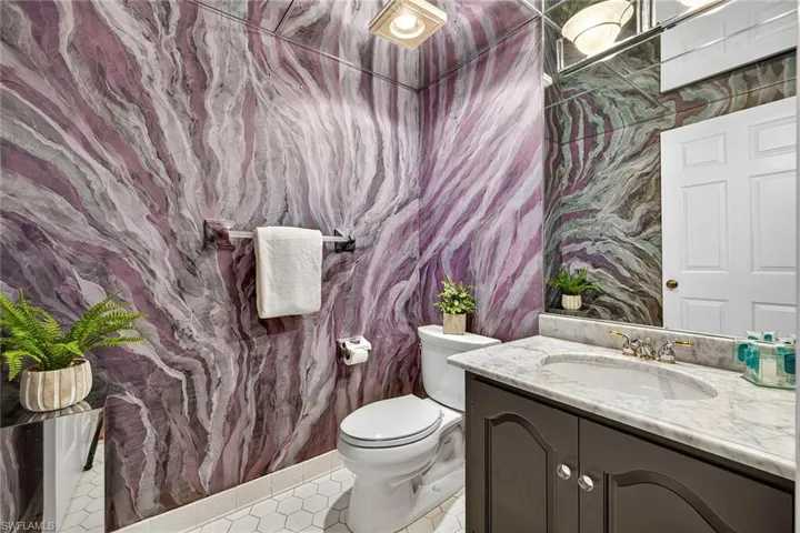 6075 Pelican Bay Blvd 204, Naples, Florida 34108