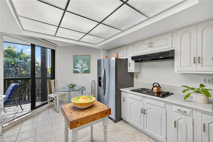 6075 Pelican Bay Blvd 204, Naples, Florida 34108