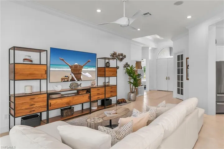 8544  Mallards  WAY, Naples, FL 34114