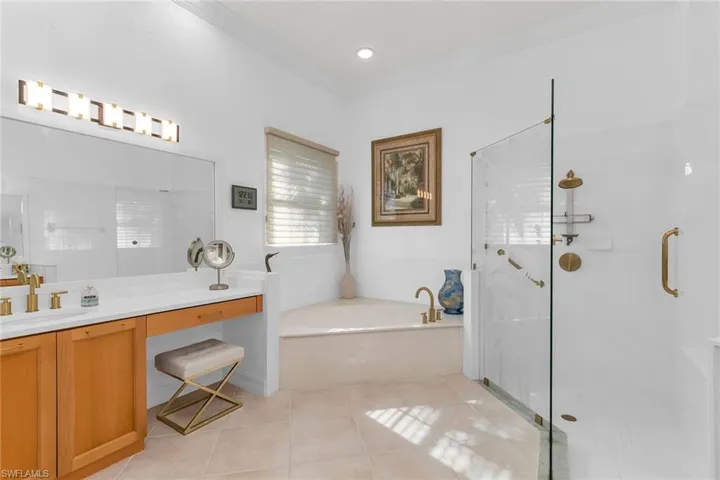 8544  Mallards  WAY, Naples, FL 34114