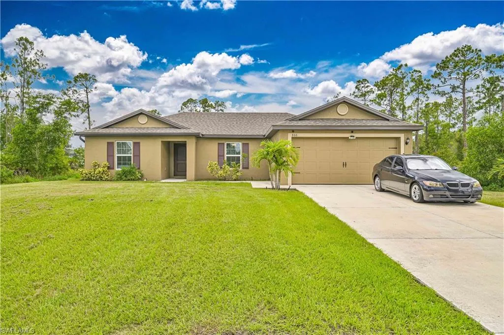 866 Youngreen DR, Fort Myers, FL 33913,225063303