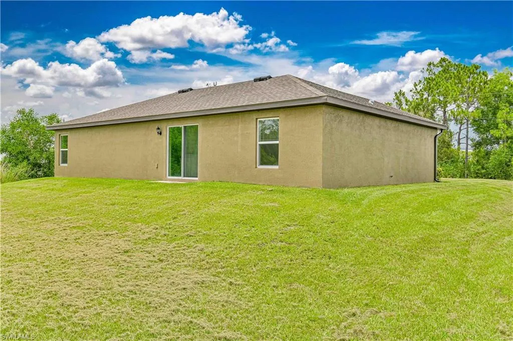 866 Youngreen DR, Fort Myers, FL 33913,225063303