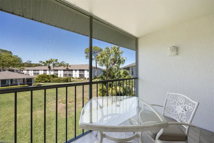 1357 Churchill Cir # G204, Naples Fl 34116