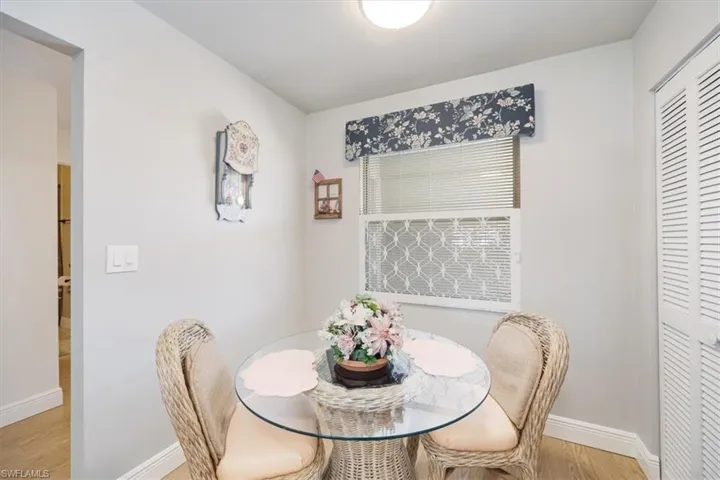 Breakfast Area in Kitchen