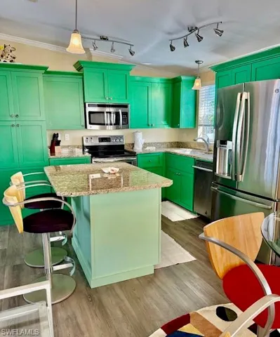 Breakfast bar or island