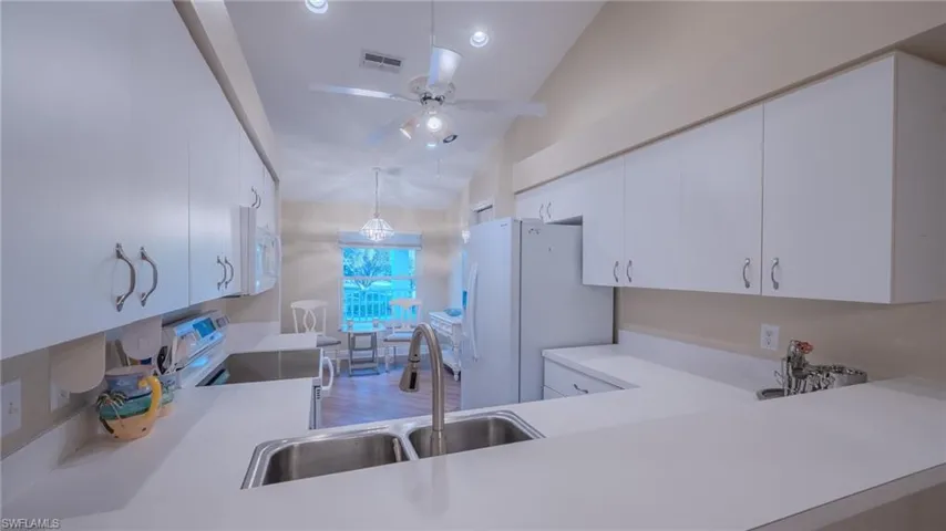 20790 Country Creek Dr 522, Estero, Florida 33928