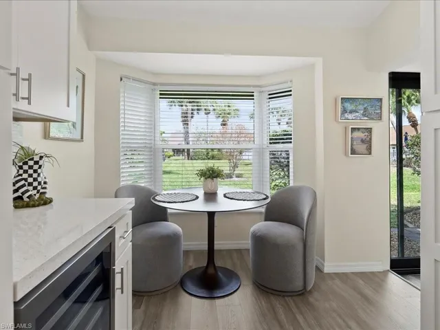 Eat-In Kitchen
