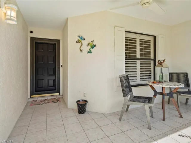 Front Screened Lanai