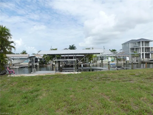 2371 Sycamore St, St. James City, Florida 33956