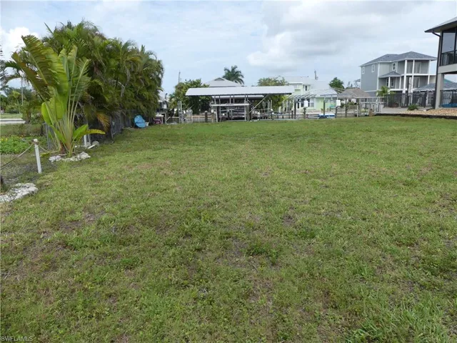 2371 Sycamore St, St. James City, Florida 33956