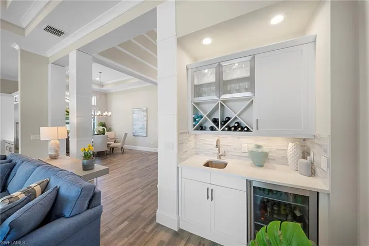 6076 Lucaya Way Se, Naples, Florida 34113