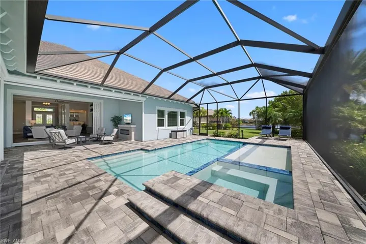 6076 Lucaya Way Se, Naples, Florida 34113