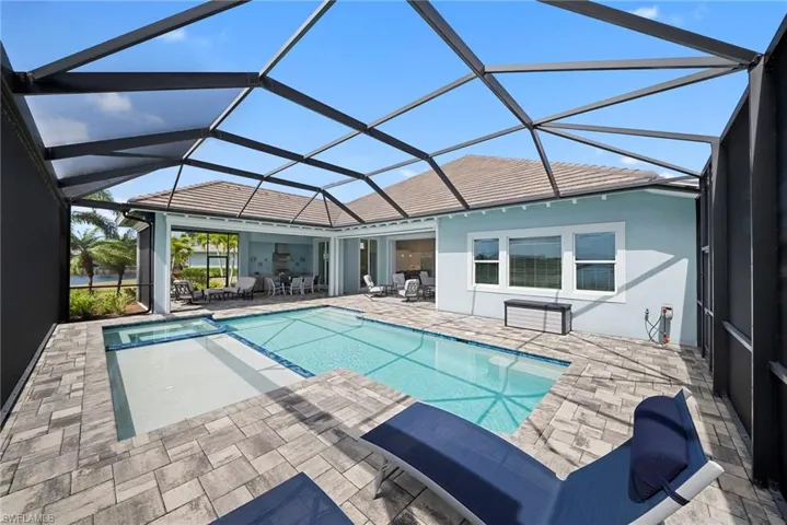 6076 Lucaya Way Se, Naples, Florida 34113