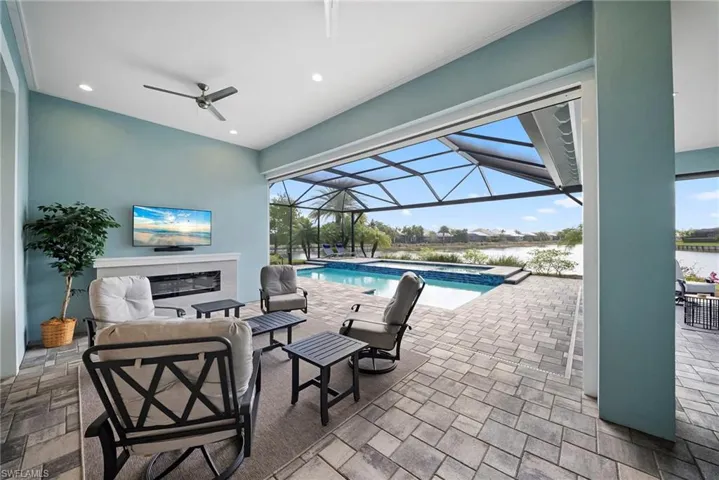 6076 Lucaya Way Se, Naples, Florida 34113