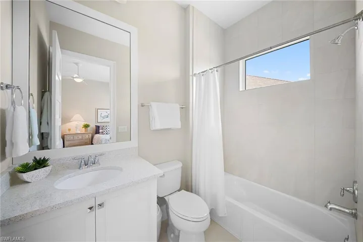 6076 Lucaya Way Se, Naples, Florida 34113