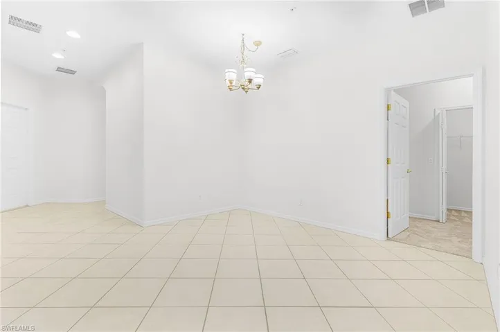 eat in dining room