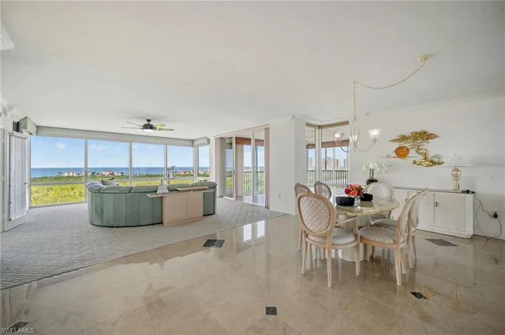 7515 Pelican Bay Blvd 10d, Naples, Florida 34108